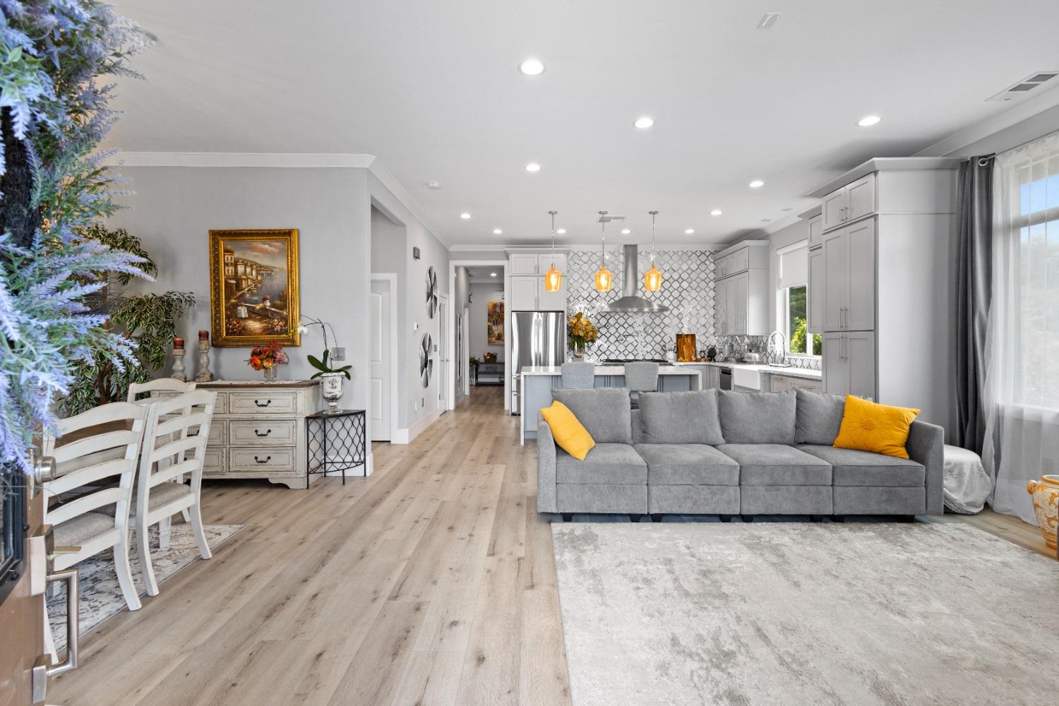 Detail Gallery Image 18 of 84 For 7964 Twin Oaks Ave, Citrus Heights,  CA 95610 - 3 Beds | 2/1 Baths