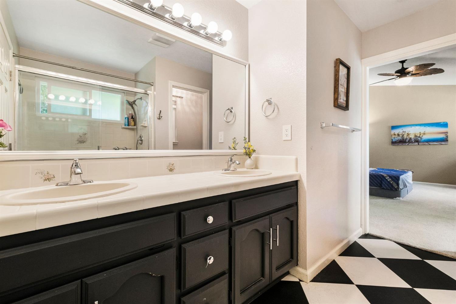 Detail Gallery Image 34 of 74 For 2460 Stabler Ln, Yuba City,  CA 95993 - 3 Beds | 2 Baths
