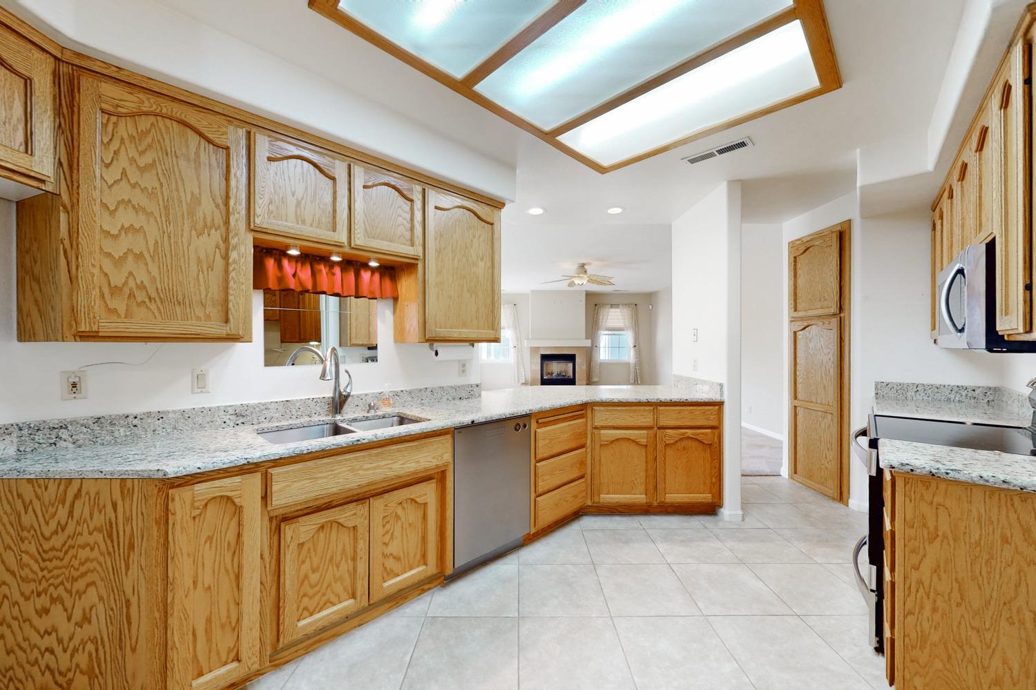 Detail Gallery Image 22 of 81 For 1612 Portofino Dr, Yuba City,  CA 95993 - 3 Beds | 2 Baths