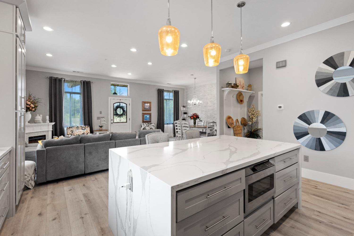 Detail Gallery Image 49 of 84 For 7964 Twin Oaks Ave, Citrus Heights,  CA 95610 - 3 Beds | 2/1 Baths