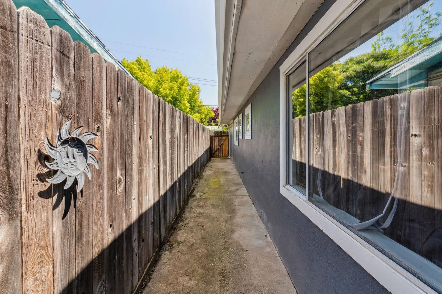 Detail Gallery Image 41 of 41 For 605 W Hampton Dr, Roseville,  CA 95678 - 4 Beds | 2 Baths