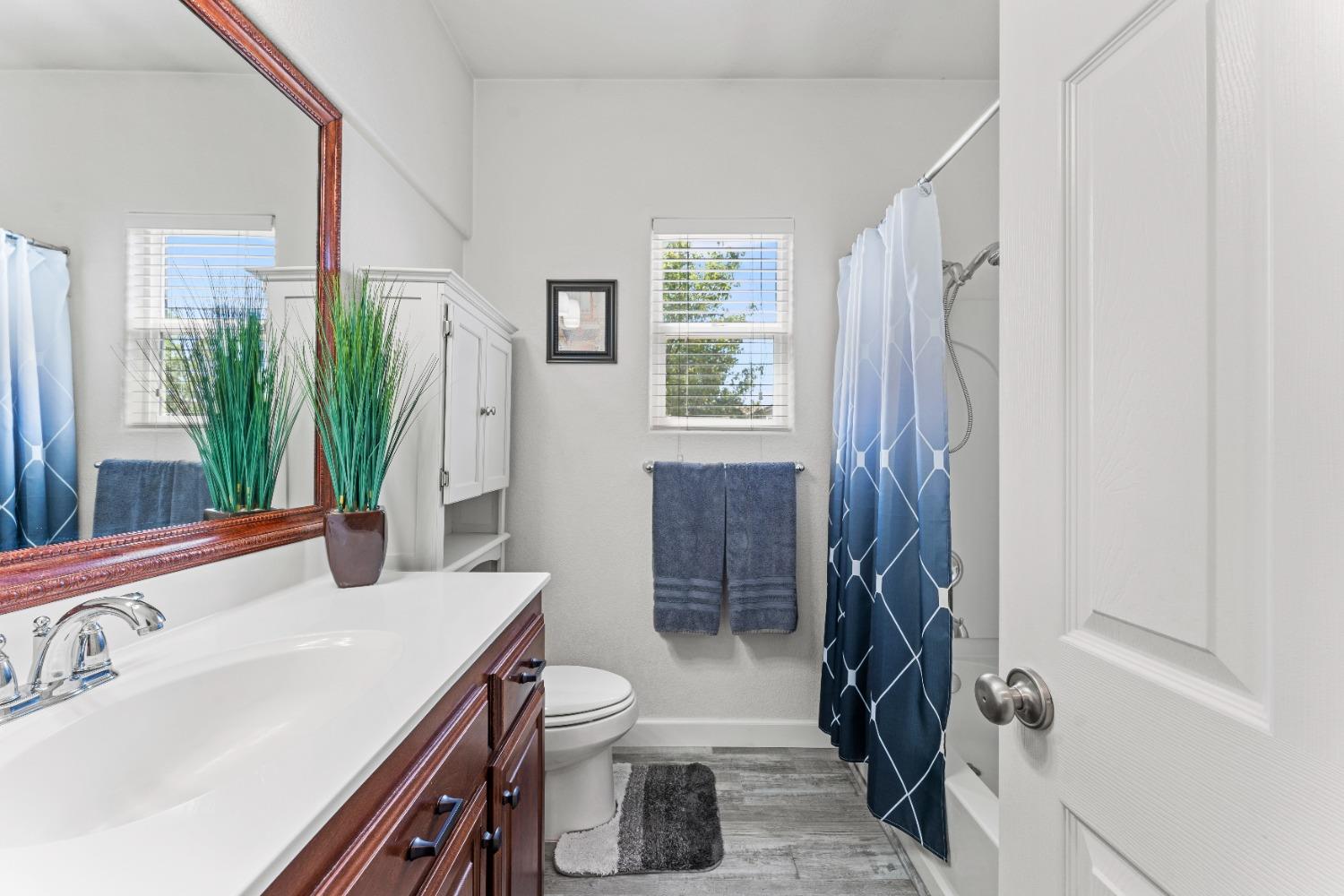 Turnberry Dr, Linda, California image 17