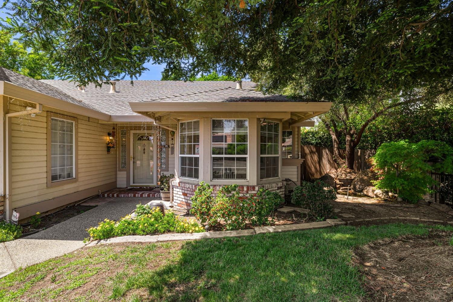 Detail Gallery Image 7 of 74 For 2460 Stabler Ln, Yuba City,  CA 95993 - 3 Beds | 2 Baths