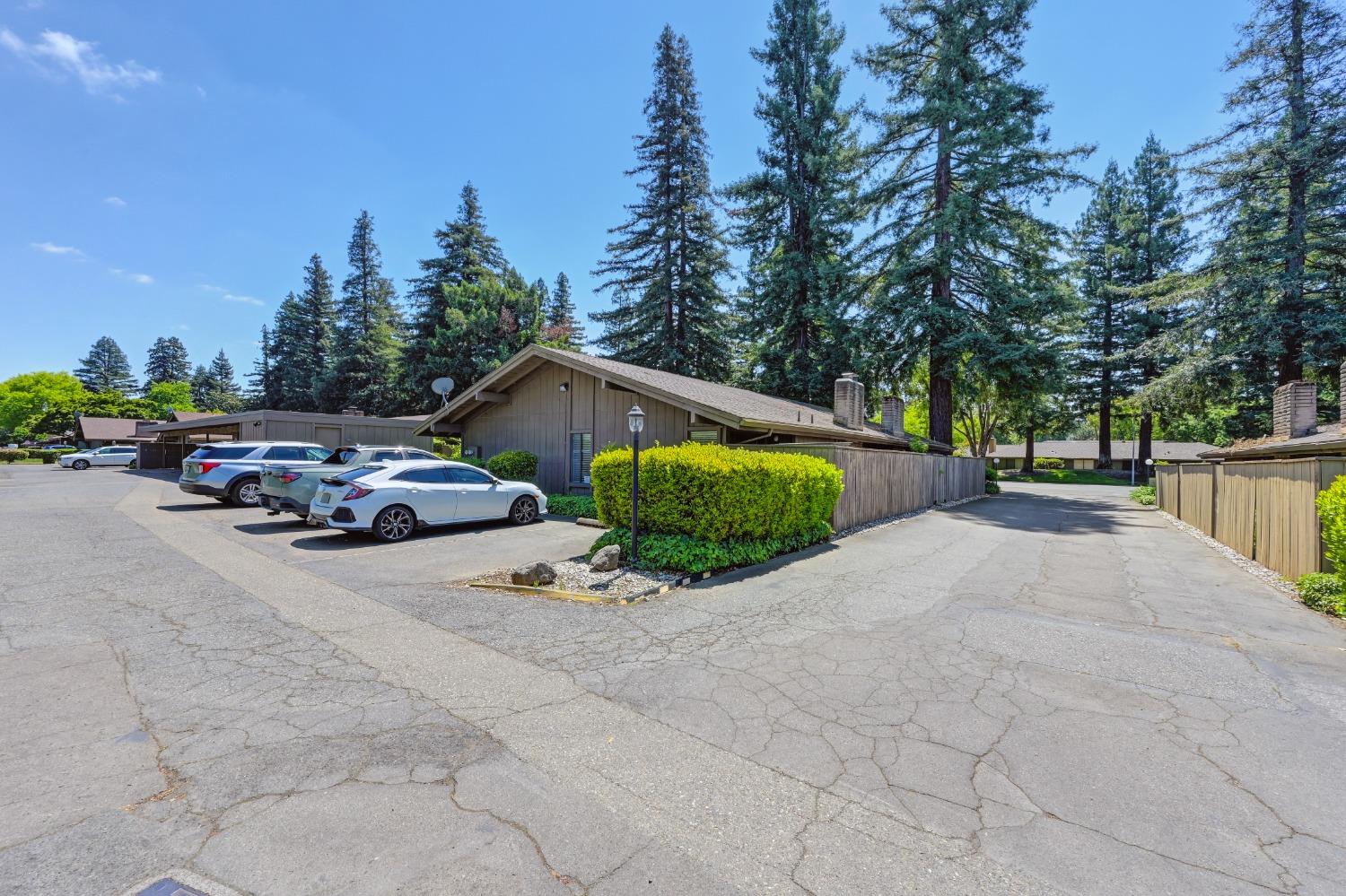 Detail Gallery Image 52 of 61 For 2473 American River Dr, Sacramento,  CA 95825 - – Beds | – Baths