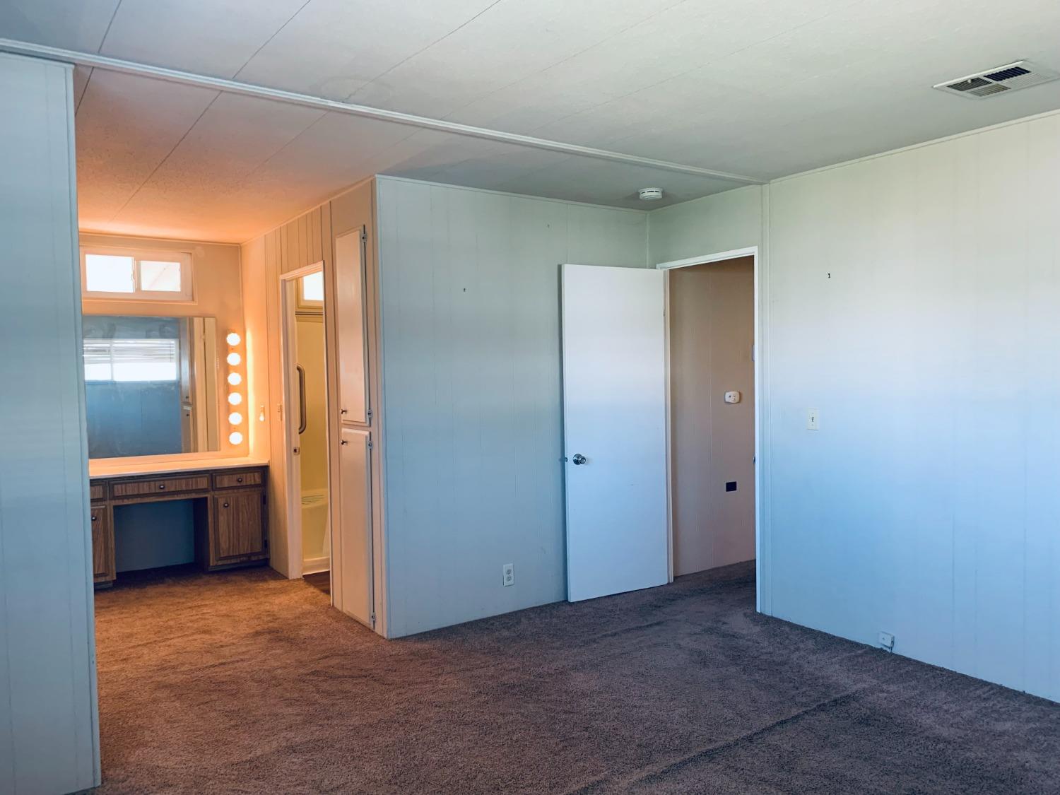 Detail Gallery Image 18 of 54 For 8181 Folsom Blvd 30, Sacramento,  CA 95826 - 2 Beds | 2 Baths