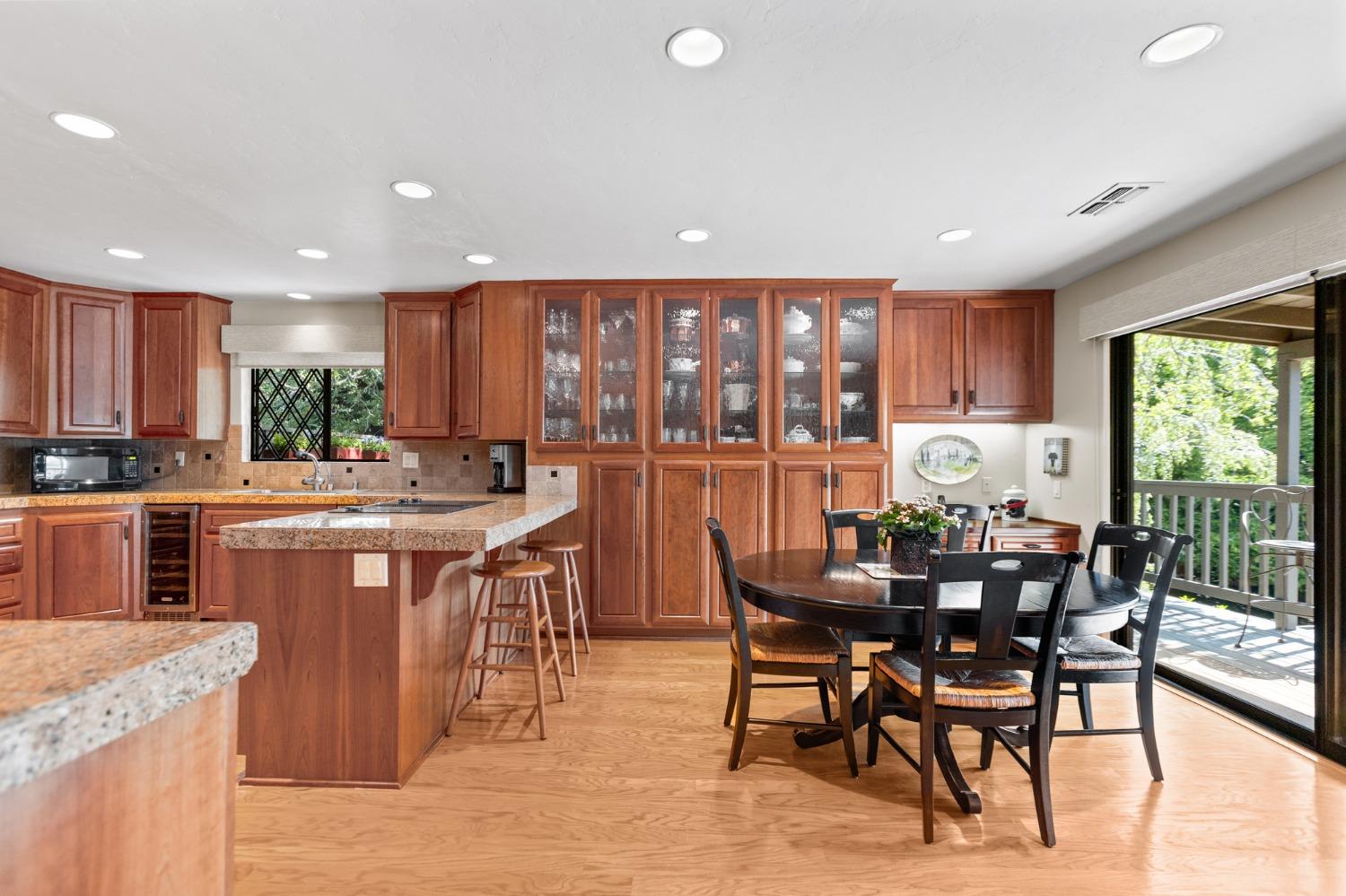 Detail Gallery Image 22 of 99 For 4010 Pretense Ct, Fair Oaks,  CA 95628 - 3 Beds | 3/1 Baths
