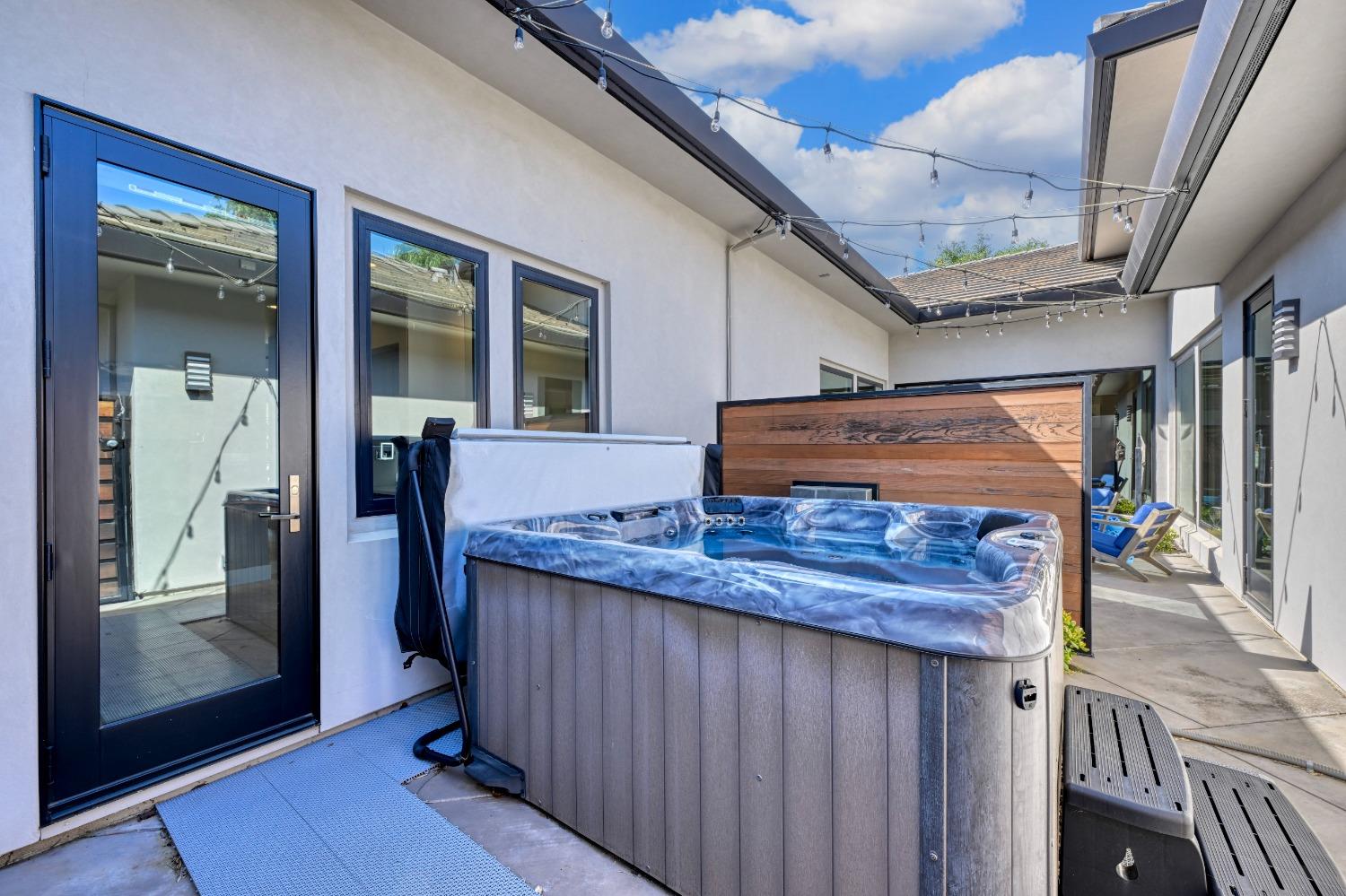 Detail Gallery Image 63 of 73 For 8452 Jomar Ln, Fair Oaks,  CA 95628 - 4 Beds | 4/1 Baths