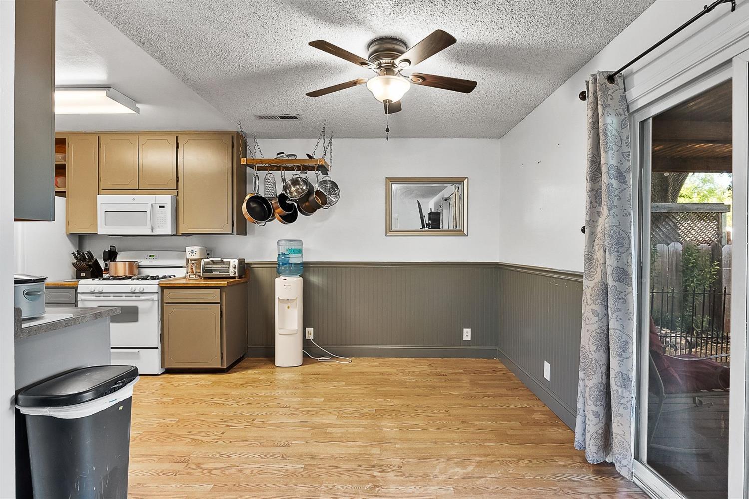 Detail Gallery Image 16 of 43 For 518 Nuner Dr, Ione,  CA 95640 - 3 Beds | 2 Baths
