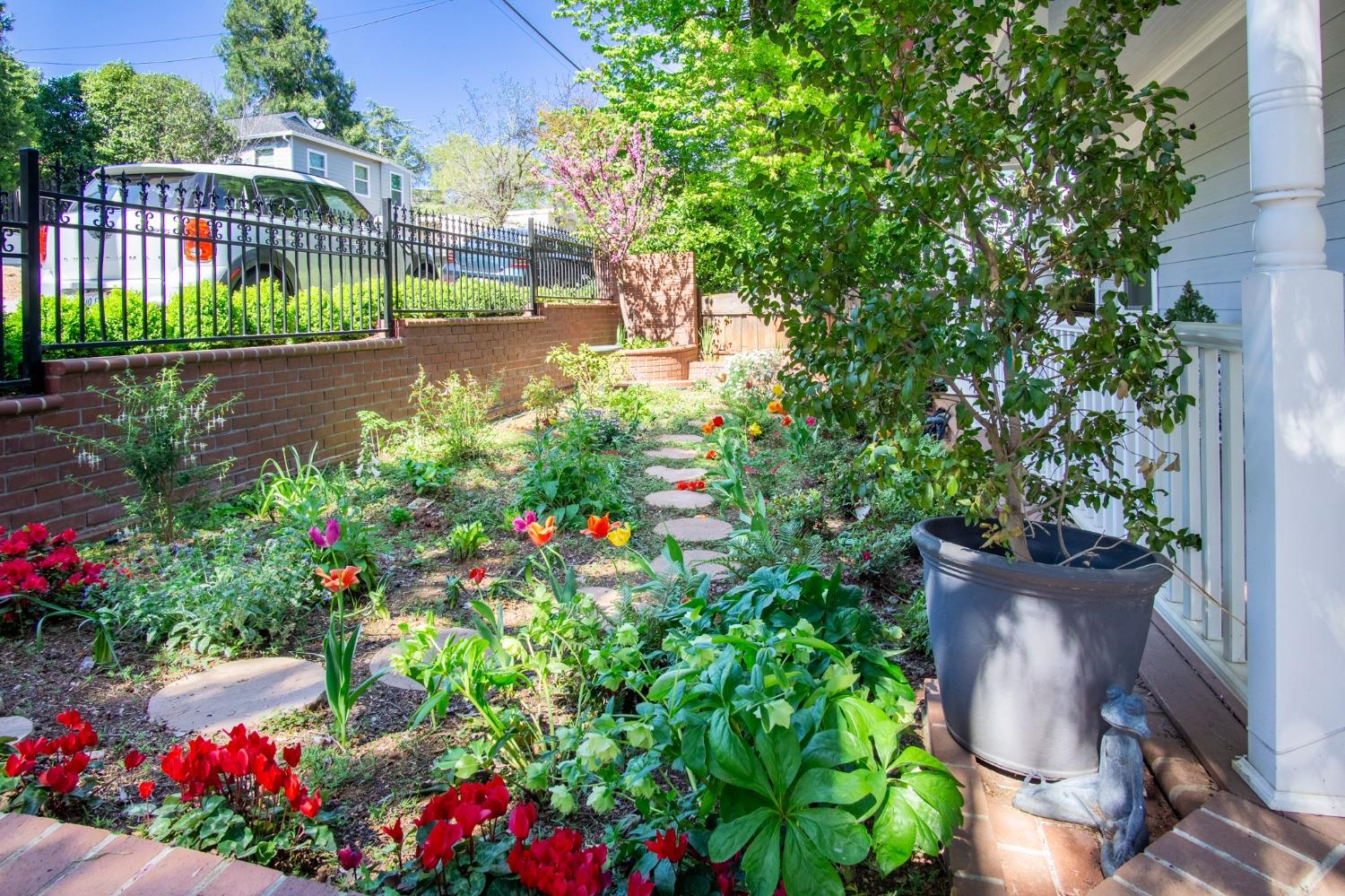 Detail Gallery Image 7 of 84 For 274 Huntley Ave, Auburn,  CA 95603 - 6 Beds | 5 Baths