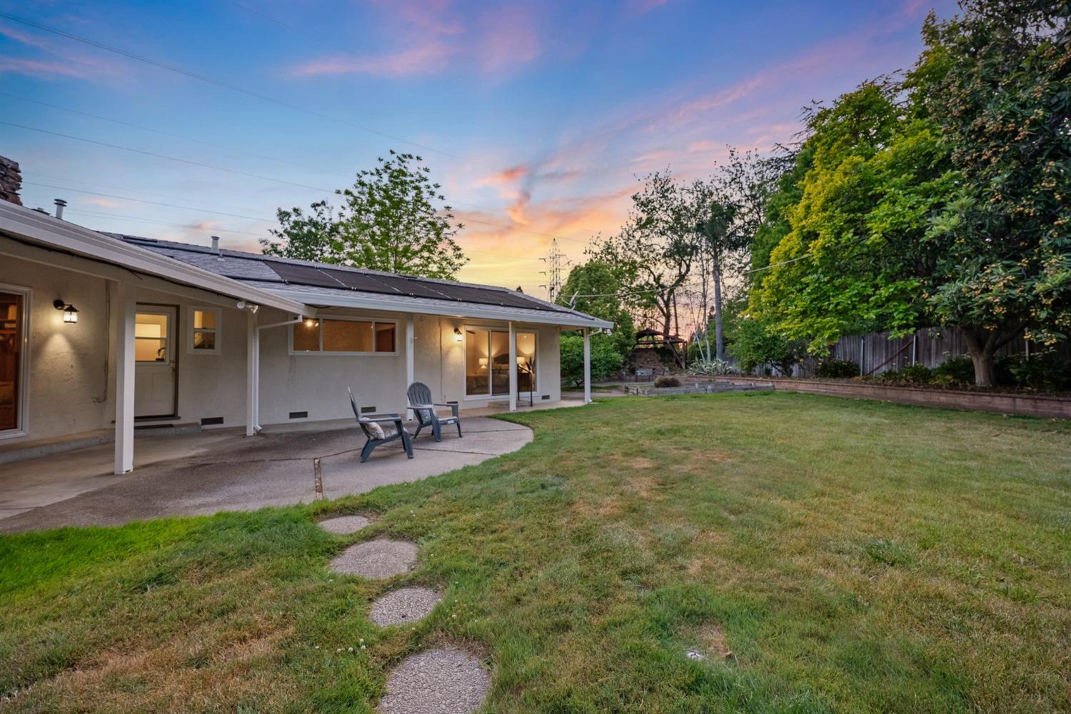 Detail Gallery Image 54 of 65 For 2751 American River Dr, Sacramento,  CA 95864 - 4 Beds | 3 Baths