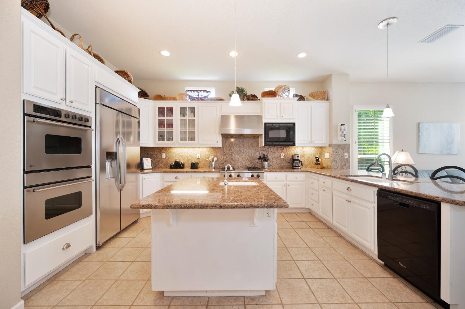 Detail Gallery Image 12 of 42 For 11017 Blue Wing Pl, Auburn,  CA 95603 - 4 Beds | 2/1 Baths