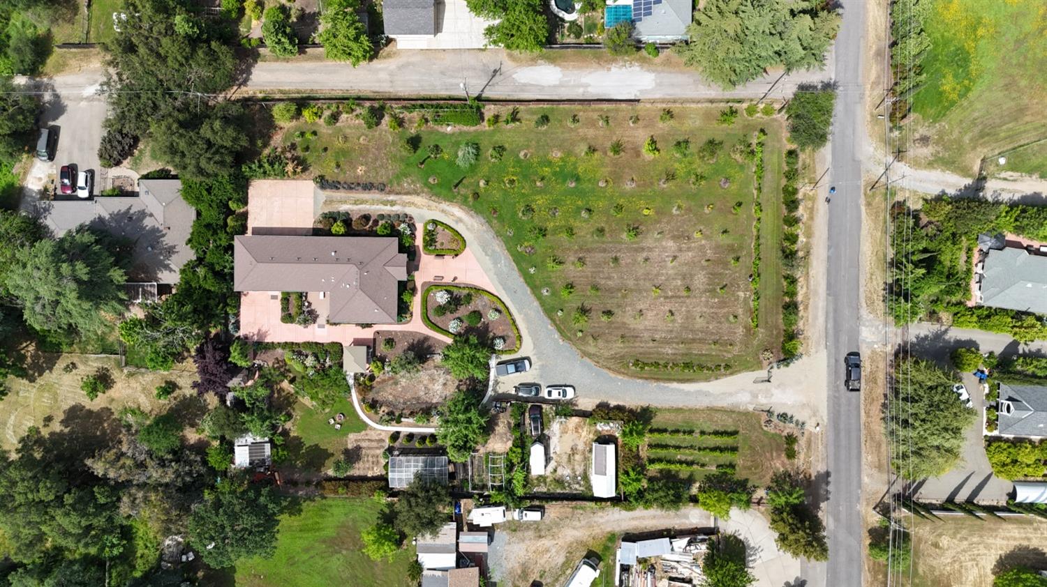 Detail Gallery Image 74 of 84 For 7964 Twin Oaks Ave, Citrus Heights,  CA 95610 - 3 Beds | 2/1 Baths