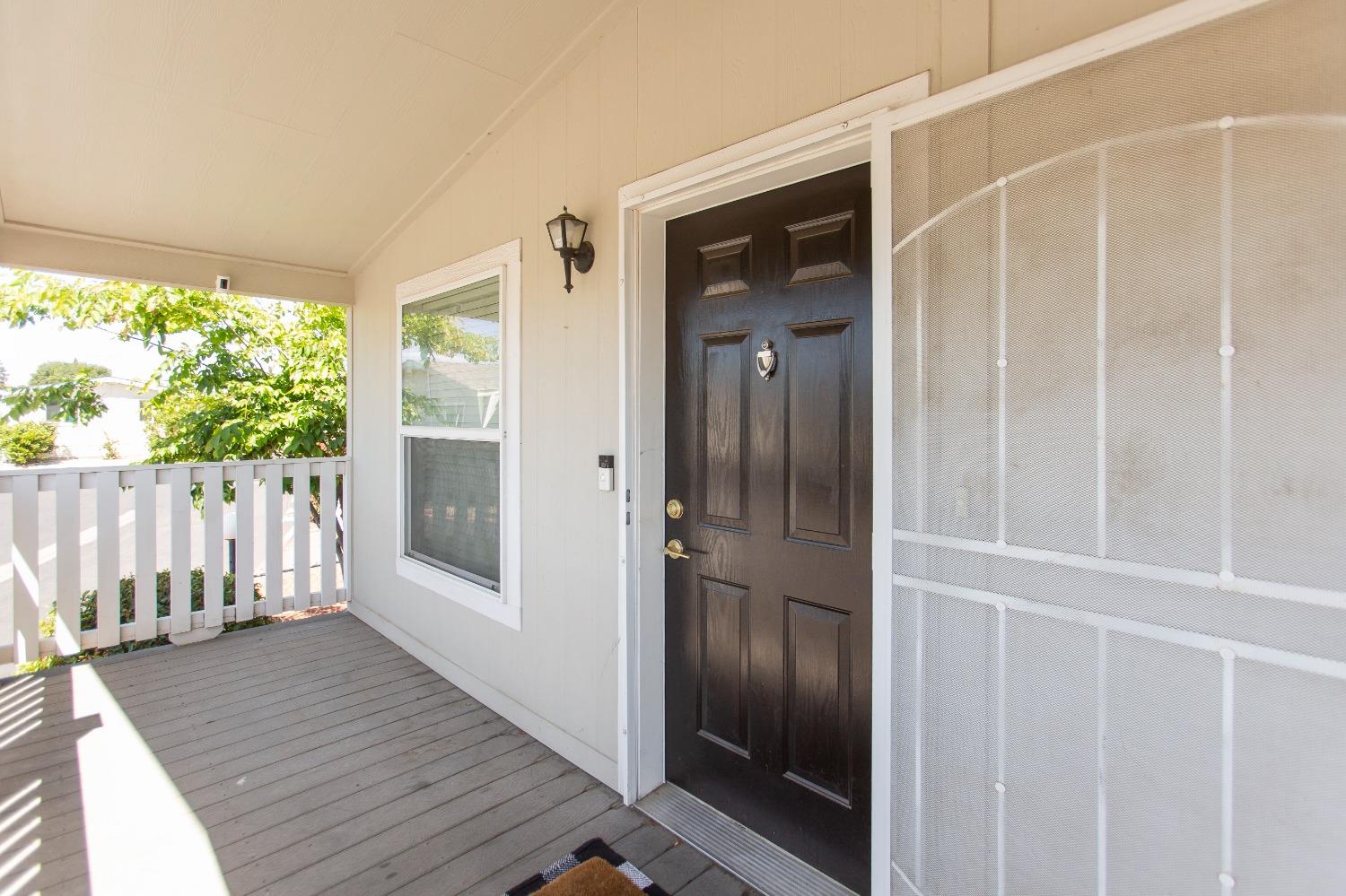 Detail Gallery Image 3 of 26 For 4305 Trojans, Modesto,  CA 95355 - 3 Beds | 2 Baths