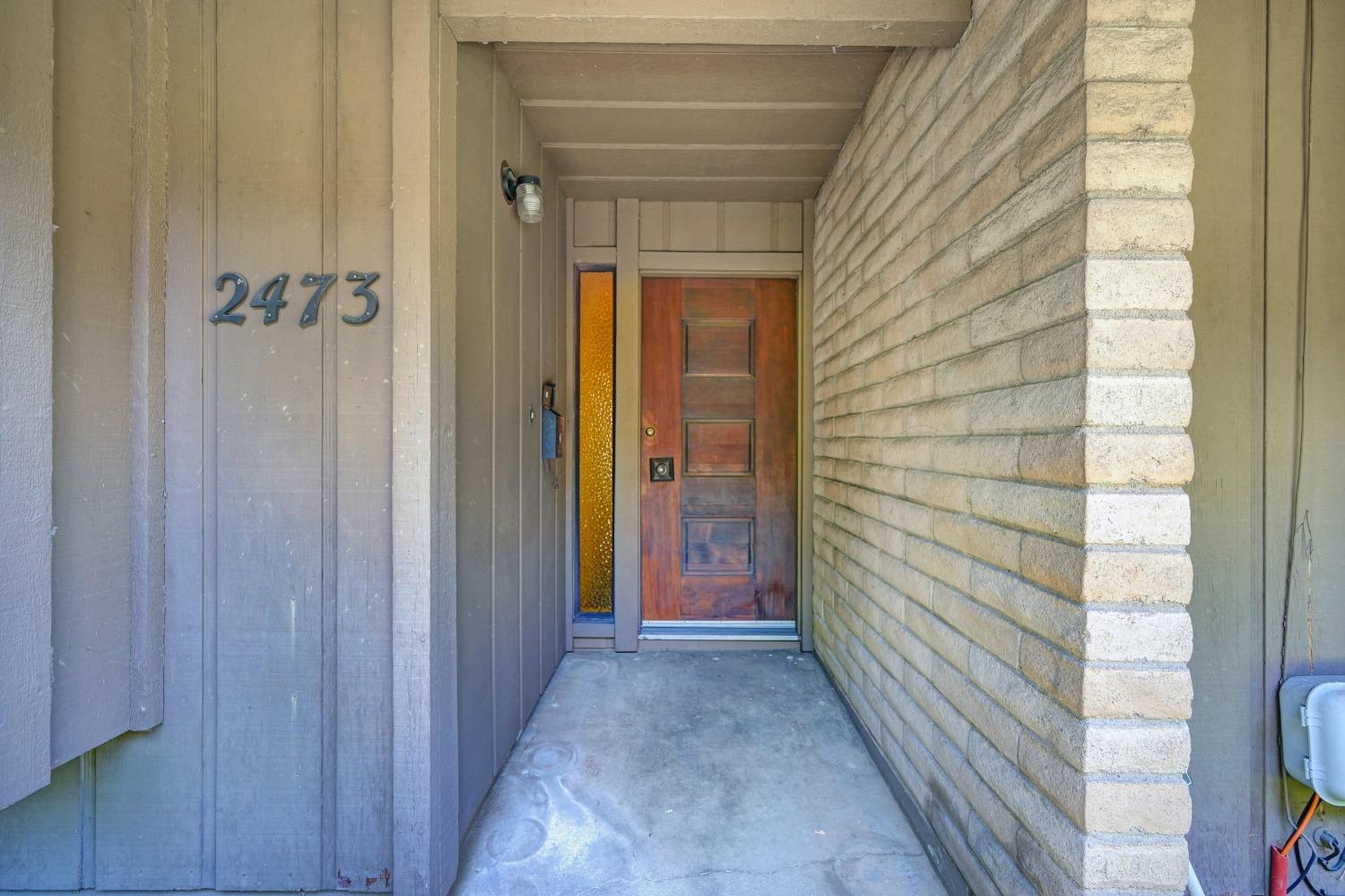 Detail Gallery Image 11 of 61 For 2473 American River Dr, Sacramento,  CA 95825 - – Beds | – Baths