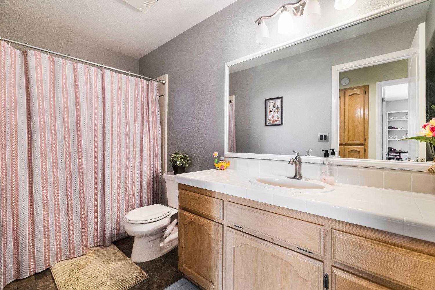 Detail Gallery Image 39 of 74 For 2460 Stabler Ln, Yuba City,  CA 95993 - 3 Beds | 2 Baths