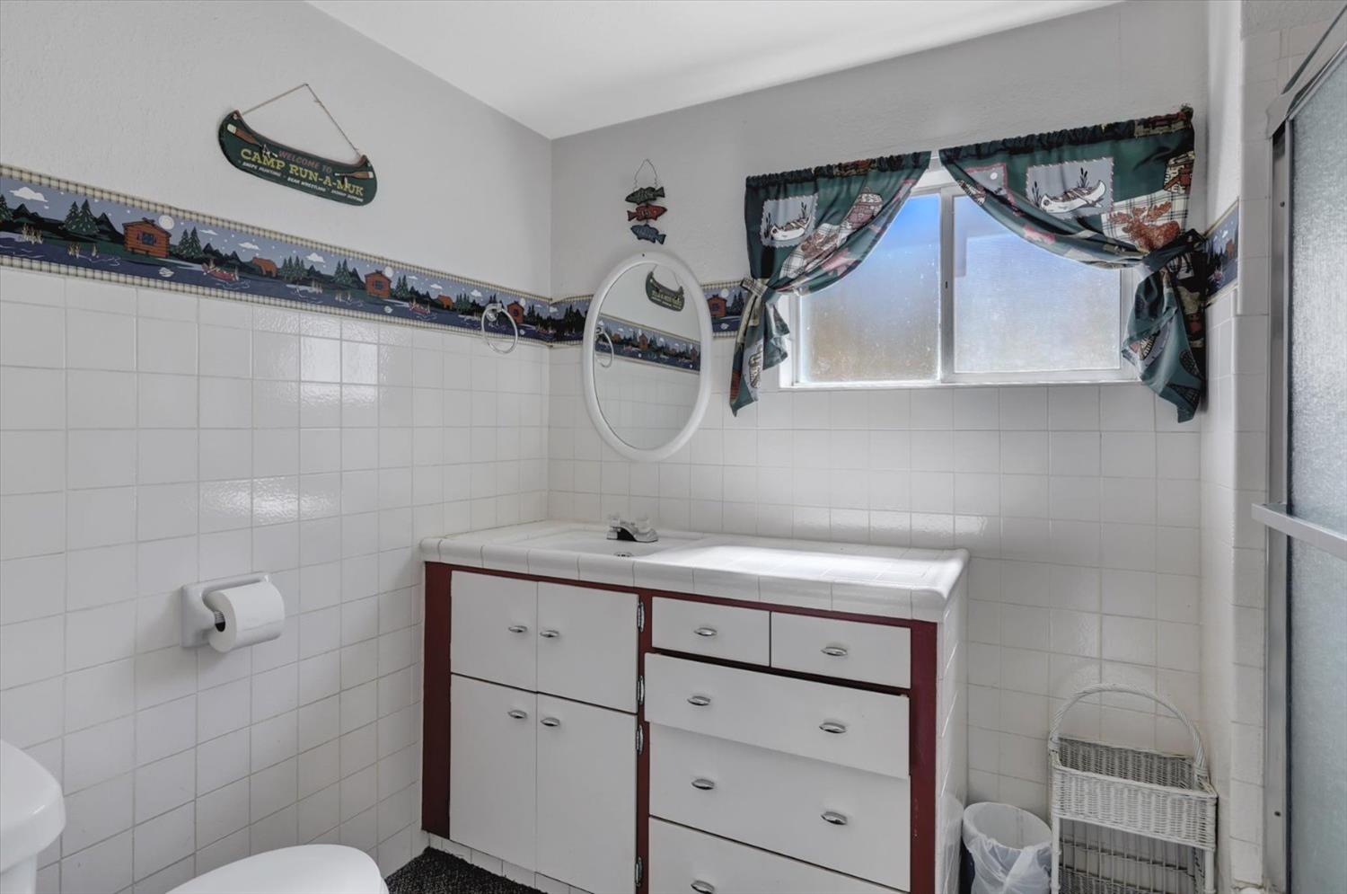 Detail Gallery Image 33 of 59 For 2051 Warren Hill Rd, Strawberry Valley,  CA 95981 - 1 Beds | 1 Baths