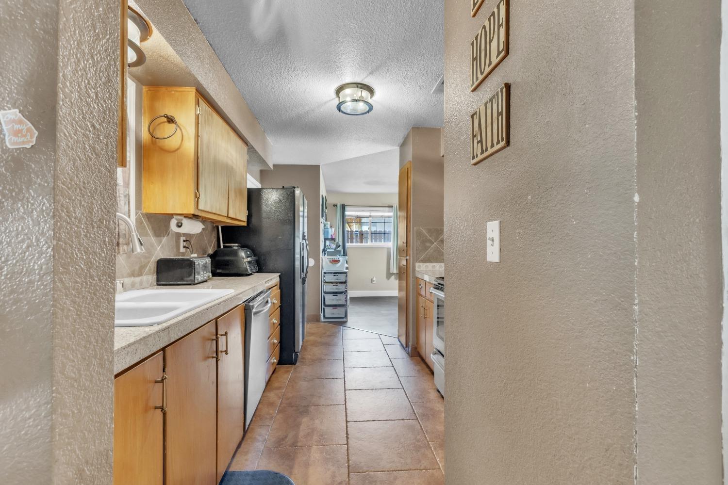 Detail Gallery Image 22 of 35 For 7662 Milldale Cir, Elverta,  CA 95626 - 4 Beds | 2 Baths