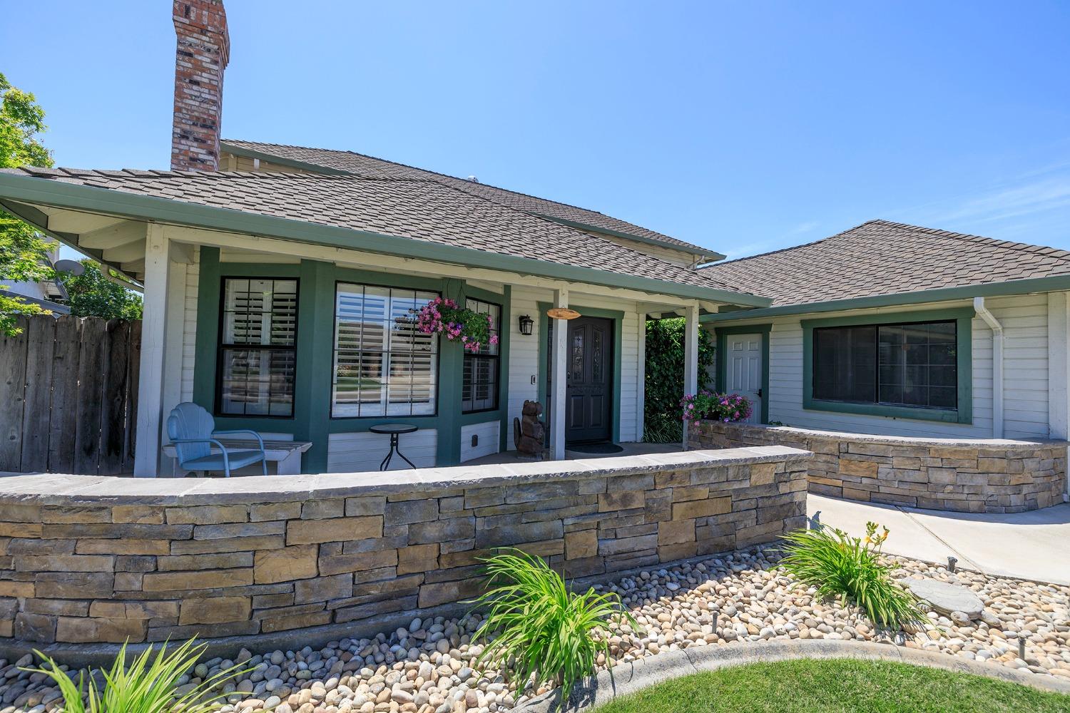 Detail Gallery Image 7 of 44 For 816 Jordanolo Dr, Ripon,  CA 95366 - 3 Beds | 2 Baths
