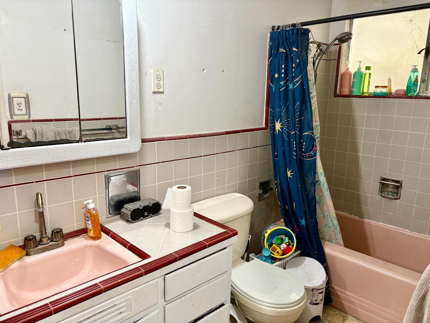 Detail Gallery Image 13 of 25 For 327 Cross St, Lodi,  CA 95242 - 3 Beds | 2 Baths