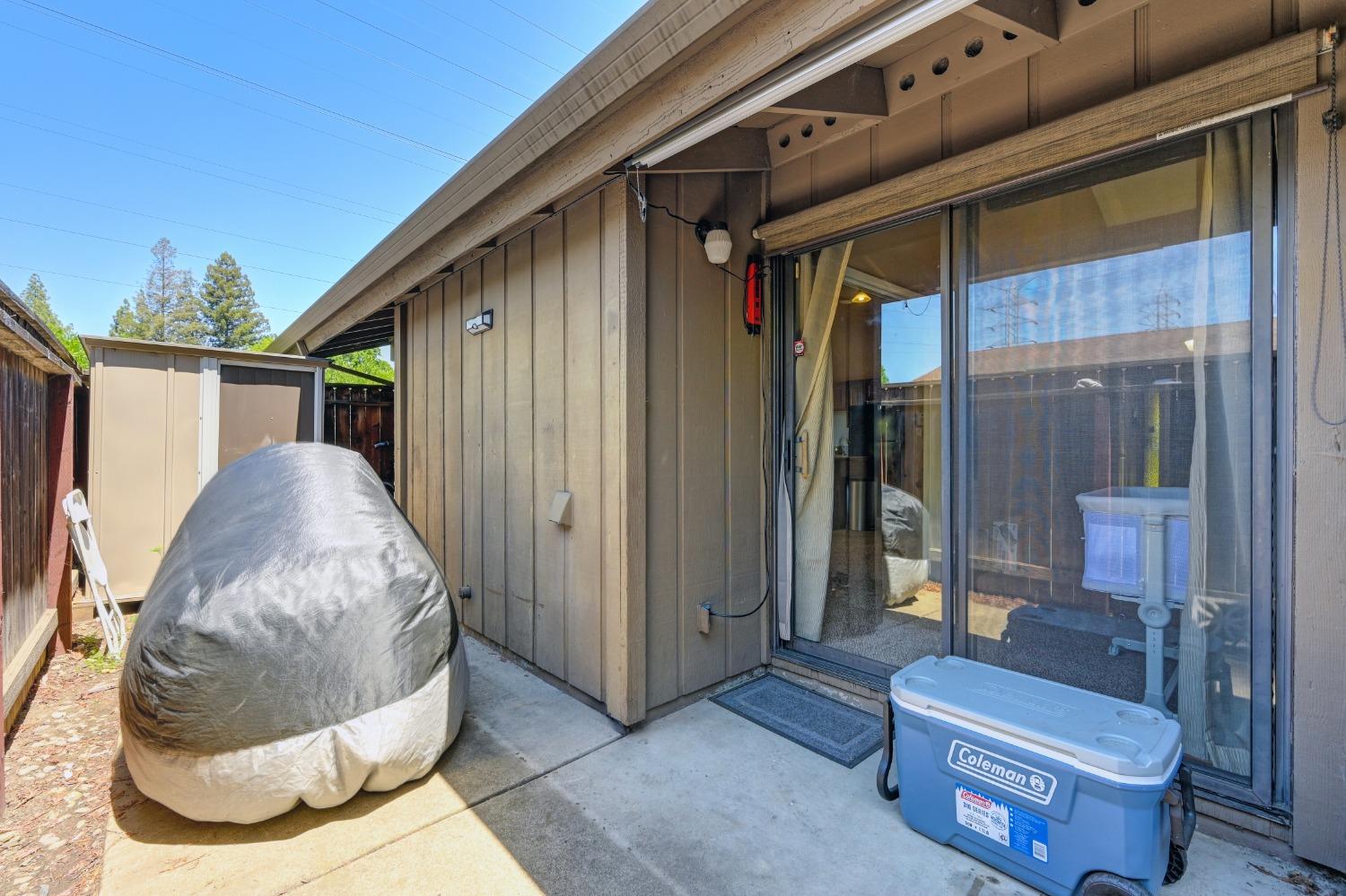 Detail Gallery Image 50 of 61 For 2473 American River Dr, Sacramento,  CA 95825 - – Beds | – Baths