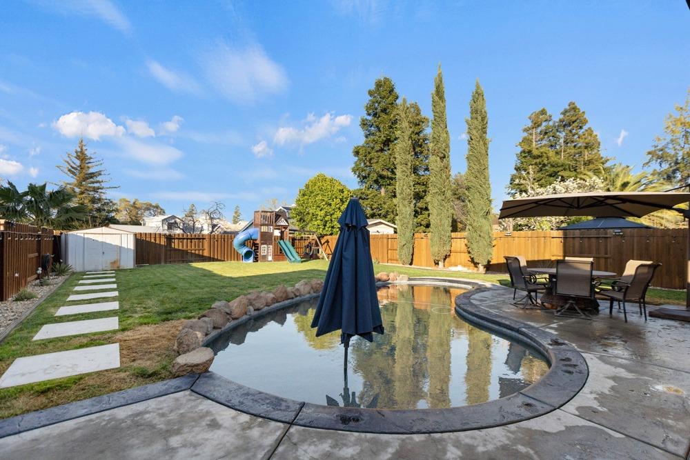 Detail Gallery Image 37 of 47 For 9523 Dunkerrin Way, Elk Grove,  CA 95758 - 3 Beds | 2/1 Baths