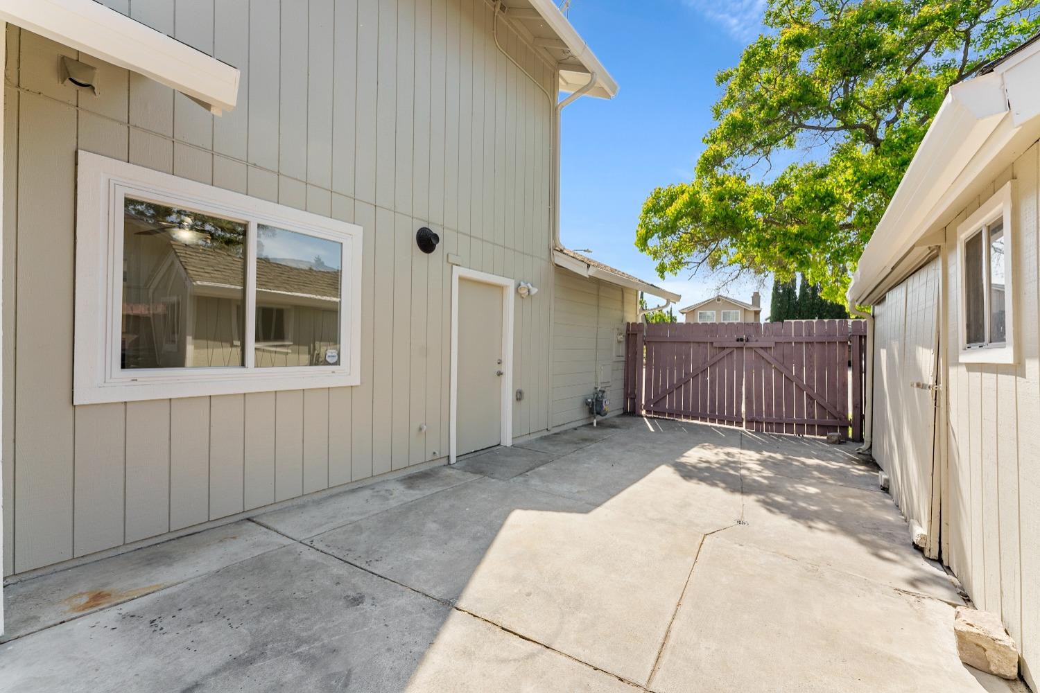 Detail Gallery Image 54 of 65 For 8340 Cypress Lake Ct, Antelope,  CA 95843 - 4 Beds | 2/1 Baths