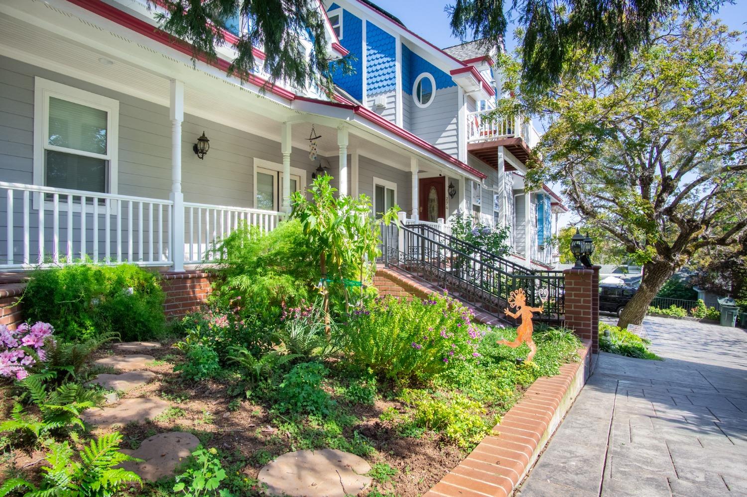 Detail Gallery Image 9 of 84 For 274 Huntley Ave, Auburn,  CA 95603 - 6 Beds | 5 Baths