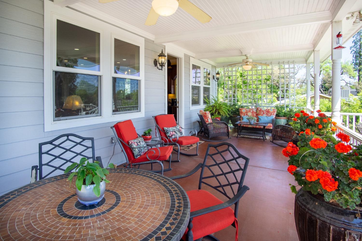 Detail Gallery Image 6 of 84 For 274 Huntley Ave, Auburn,  CA 95603 - 6 Beds | 5 Baths
