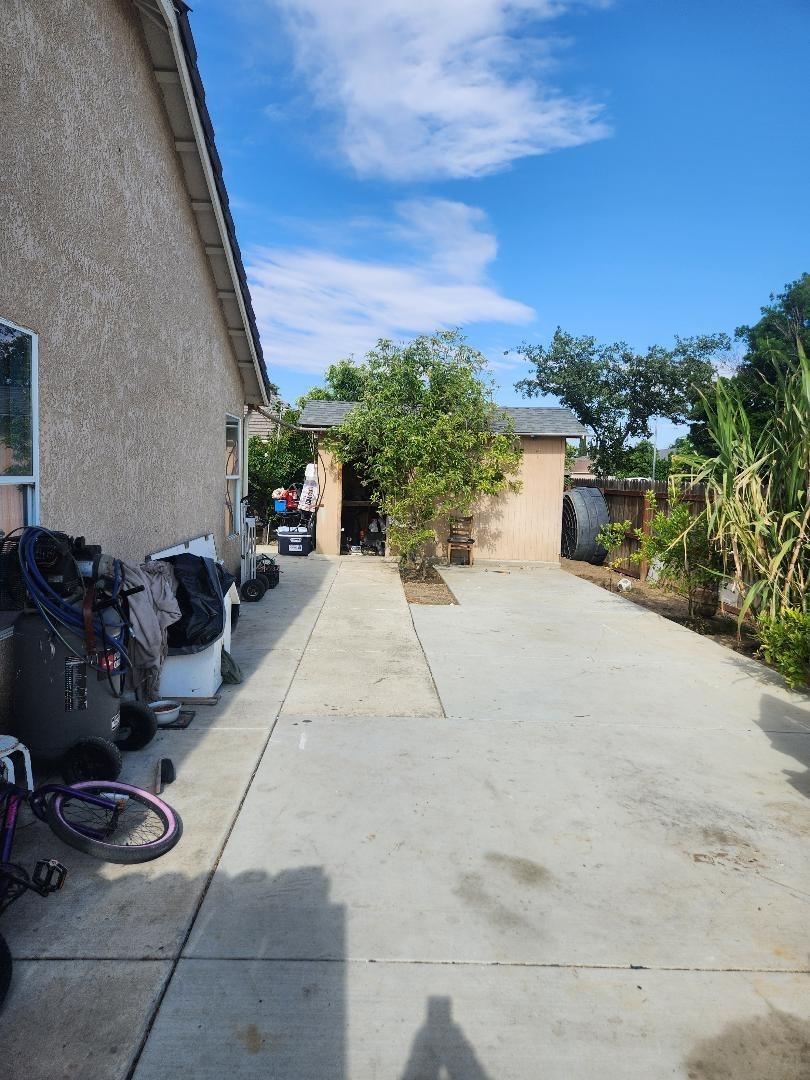 Detail Gallery Image 27 of 27 For 755 Windsor Ct, Los Banos,  CA 93635 - 5 Beds | 3 Baths