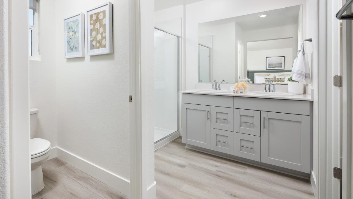 Detail Gallery Image 10 of 20 For 16417 Malibu Dr, Lathrop,  CA 95330 - 3 Beds | 2/1 Baths