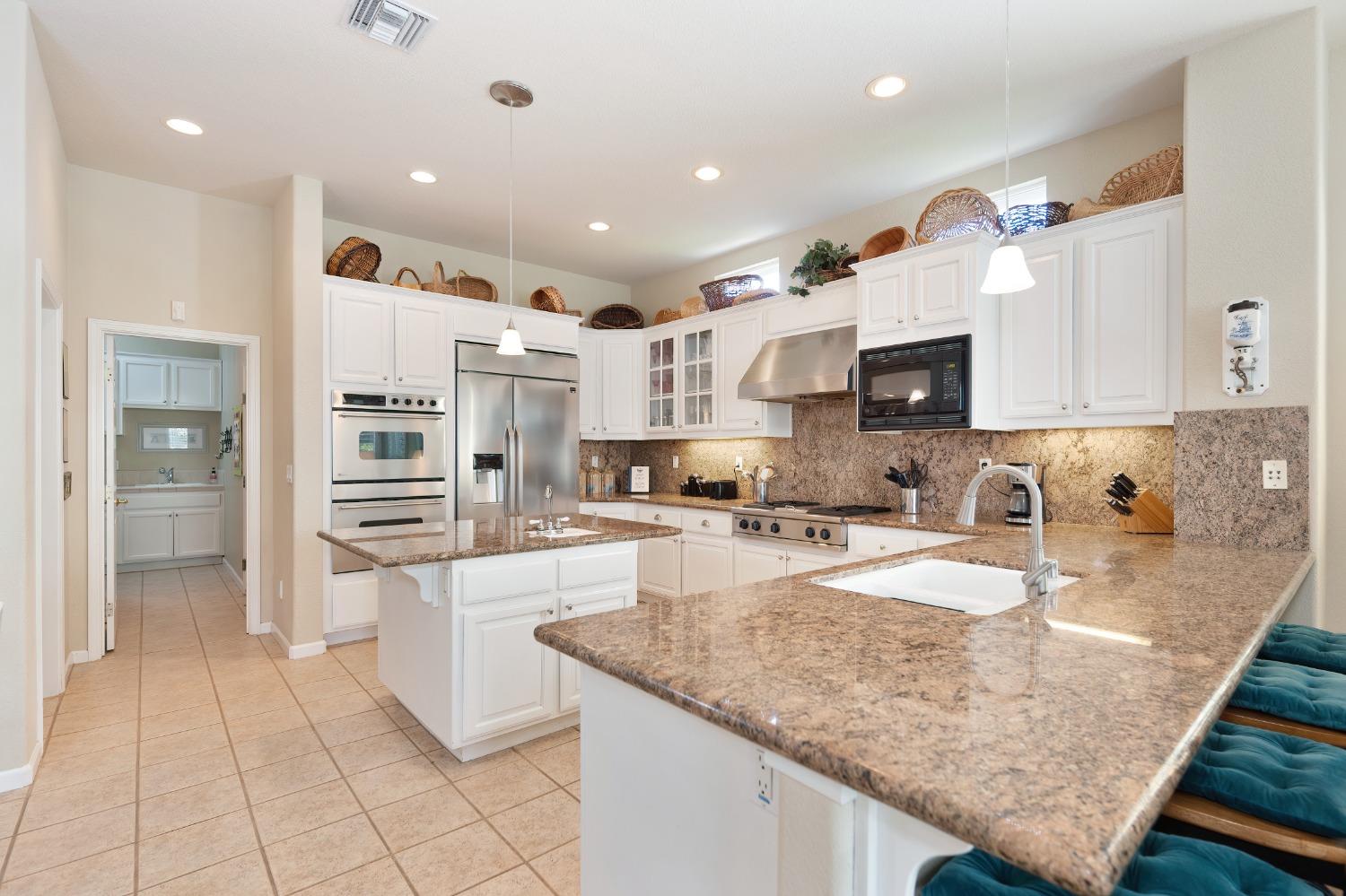 Detail Gallery Image 15 of 42 For 11017 Blue Wing Pl, Auburn,  CA 95603 - 4 Beds | 2/1 Baths