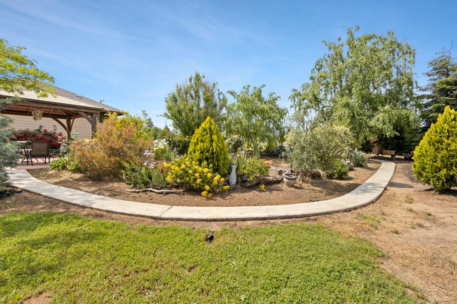 Detail Gallery Image 70 of 84 For 7964 Twin Oaks Ave, Citrus Heights,  CA 95610 - 3 Beds | 2/1 Baths