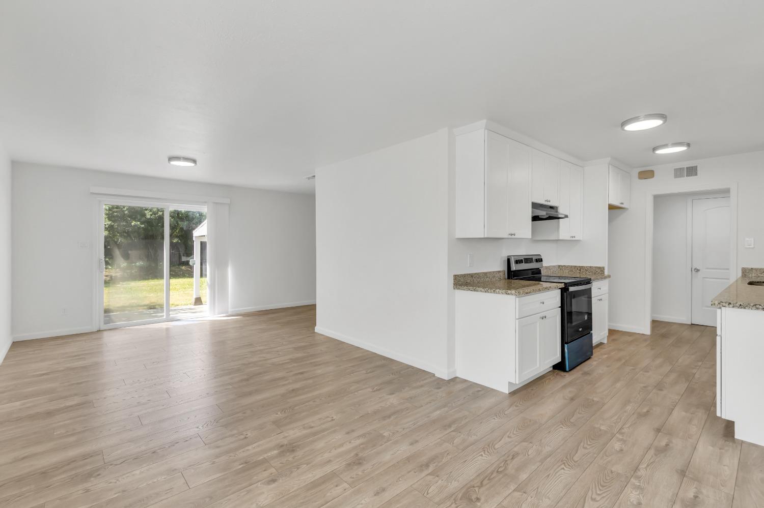 Detail Gallery Image 22 of 56 For 5418 Canfield Ave, Carmichael,  CA 95608 - 3 Beds | 2 Baths