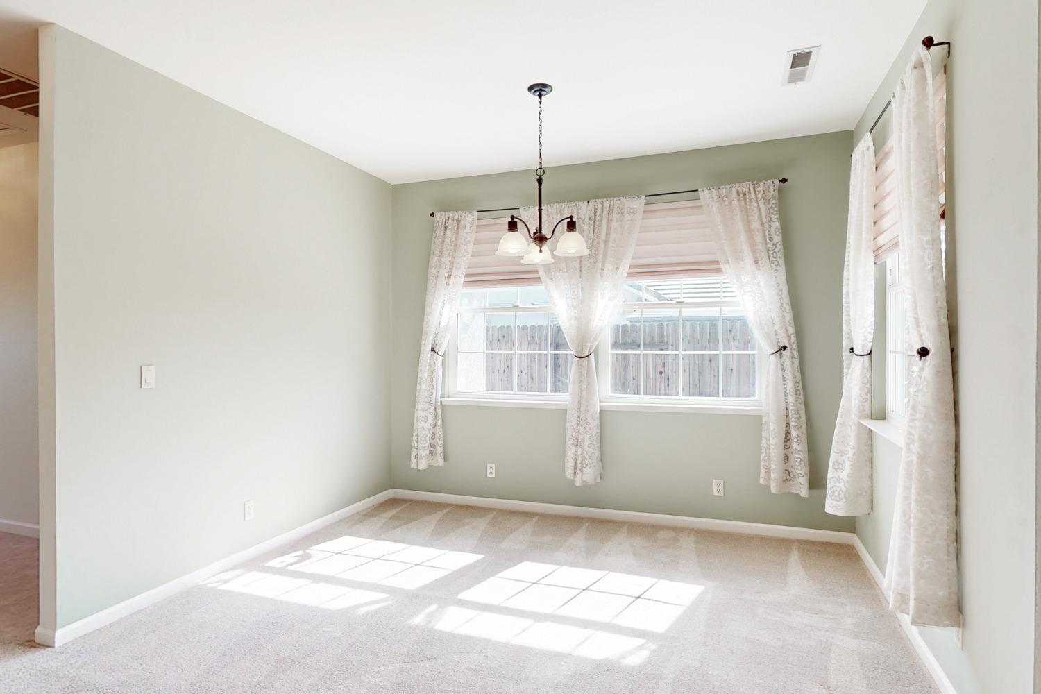 Detail Gallery Image 36 of 81 For 1612 Portofino Dr, Yuba City,  CA 95993 - 3 Beds | 2 Baths