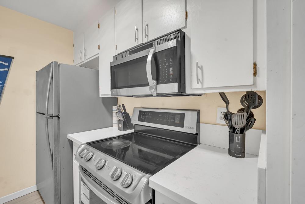 Photo #11: 225057433 Listing: Photo #11