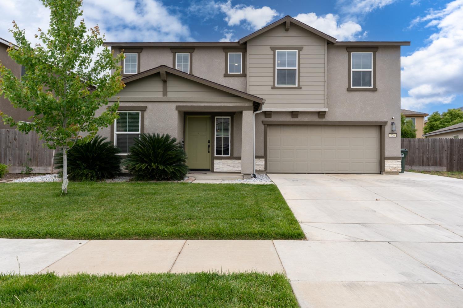 Detail Gallery Image 1 of 57 For 756 Heitz Way, Merced,  CA 95348 - 5 Beds | 3 Baths