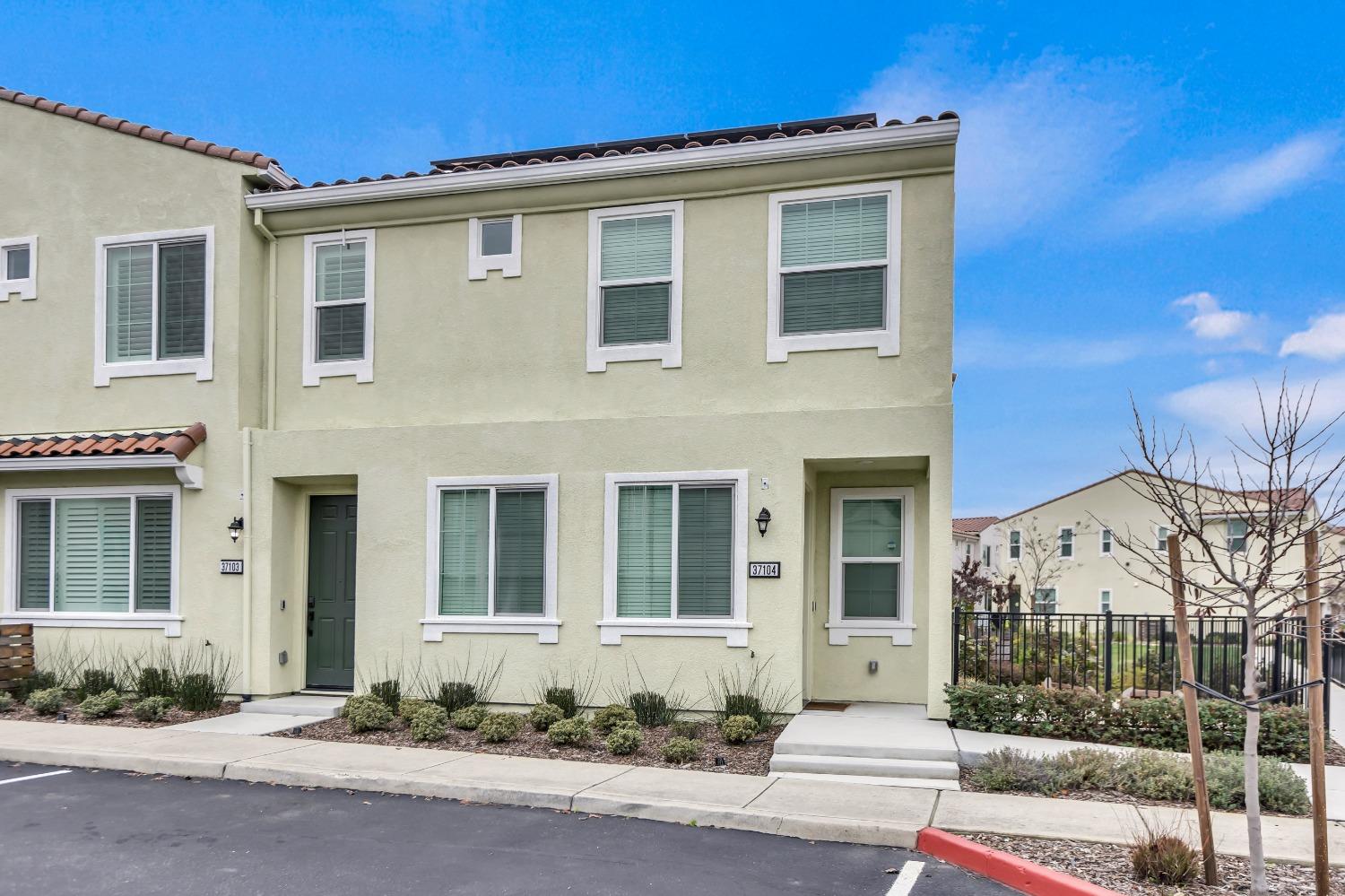 Photo #8: 225057754 Listing: Photo #8