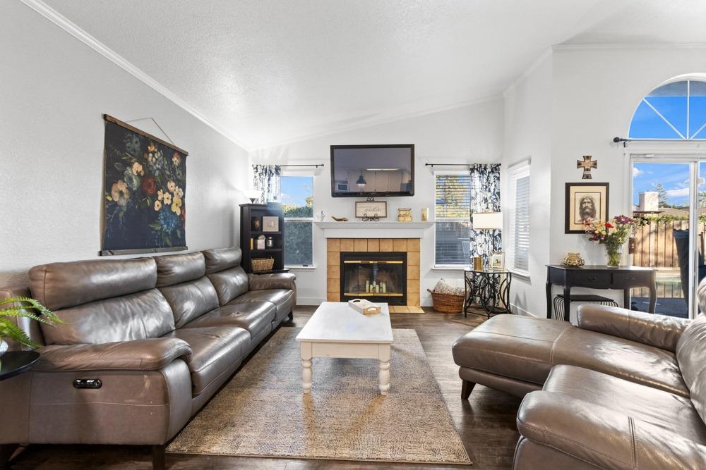 Detail Gallery Image 16 of 45 For 9524 Dunkerrin Way, Elk Grove,  CA 95758 - 3 Beds | 2 Baths