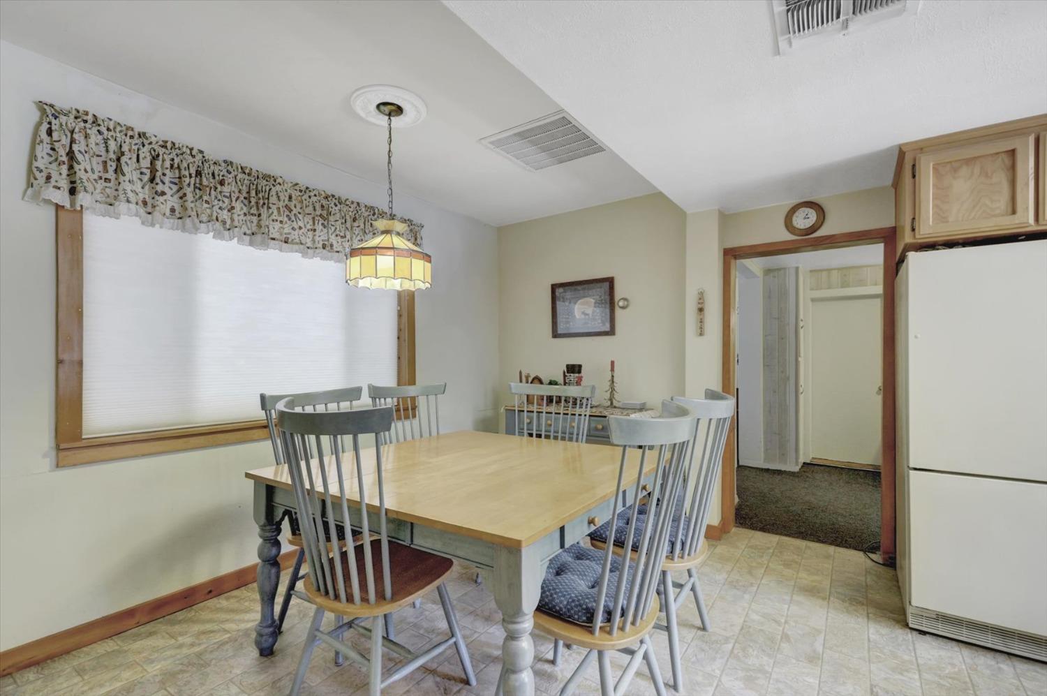 Detail Gallery Image 40 of 59 For 2051 Warren Hill Rd, Strawberry Valley,  CA 95981 - 1 Beds | 1 Baths