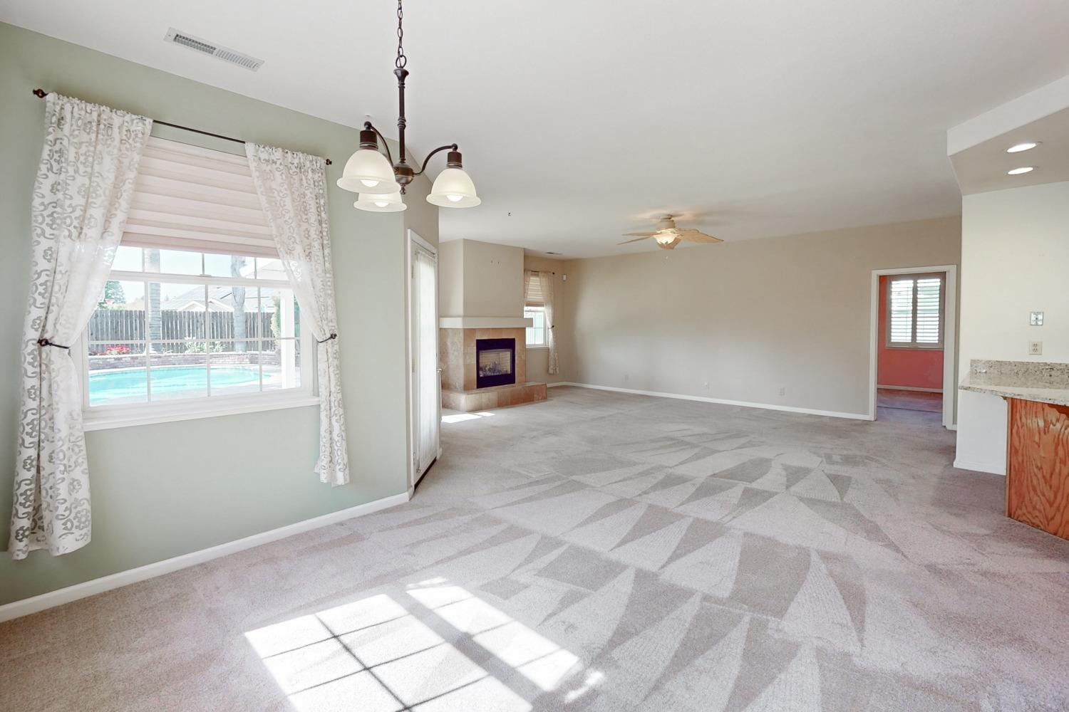 Detail Gallery Image 33 of 81 For 1612 Portofino Dr, Yuba City,  CA 95993 - 3 Beds | 2 Baths