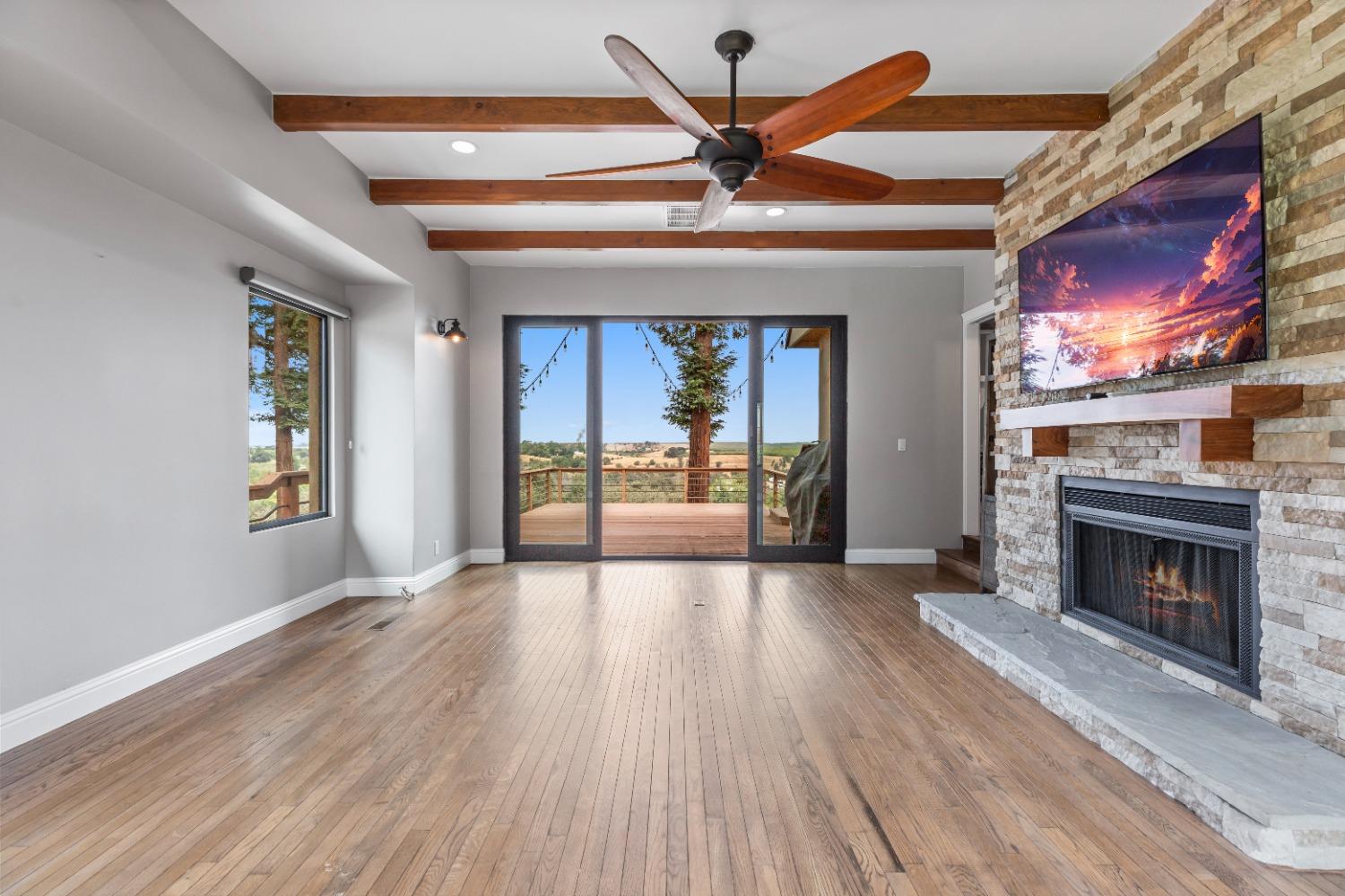 Detail Gallery Image 12 of 55 For 10008 River Oak Cir, Oakdale,  CA 95361 - 5 Beds | 3/1 Baths