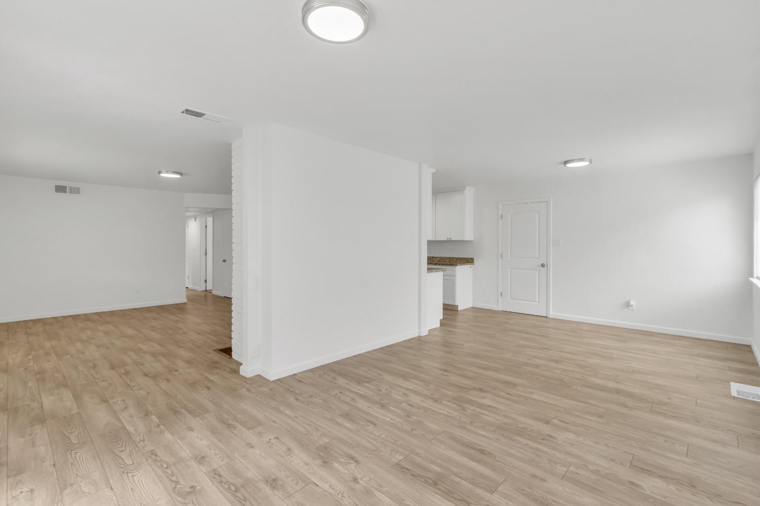 Detail Gallery Image 23 of 56 For 5418 Canfield Ave, Carmichael,  CA 95608 - 3 Beds | 2 Baths