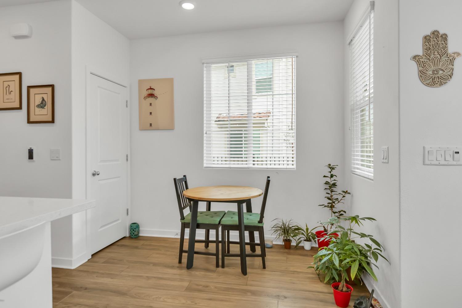 Photo #19: 225057754 Listing: Photo #19