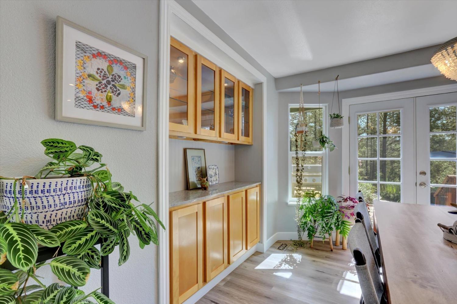 Detail Gallery Image 8 of 61 For 1075 Pine Vista Ln, Meadow Vista,  CA 95722 - 3 Beds | 2 Baths