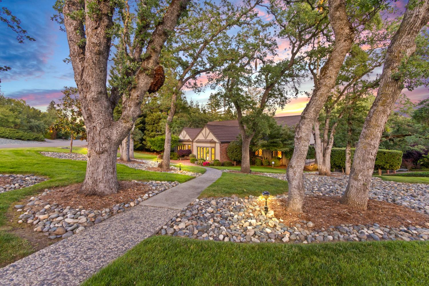 Detail Gallery Image 92 of 99 For 4010 Pretense Ct, Fair Oaks,  CA 95628 - 3 Beds | 3/1 Baths