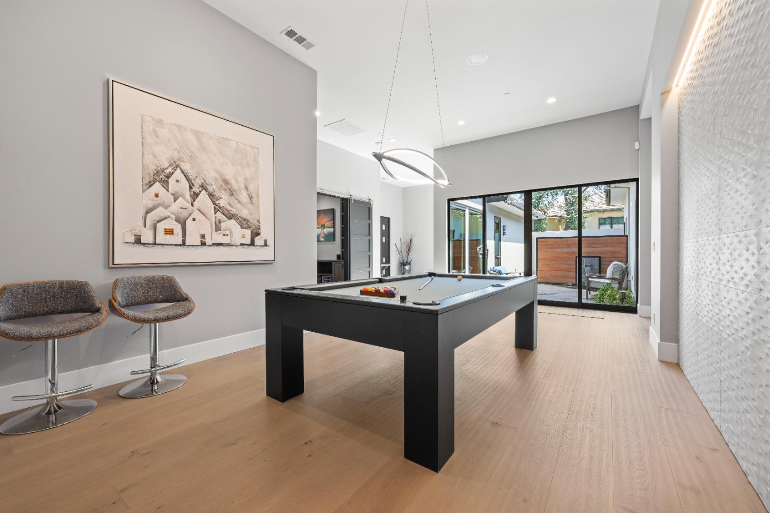 Detail Gallery Image 21 of 73 For 8452 Jomar Ln, Fair Oaks,  CA 95628 - 4 Beds | 4/1 Baths