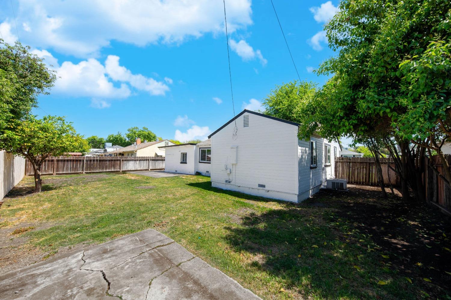 Detail Gallery Image 29 of 32 For 3037 W Monterey Ave, Stockton,  CA 95204 - 3 Beds | 1 Baths