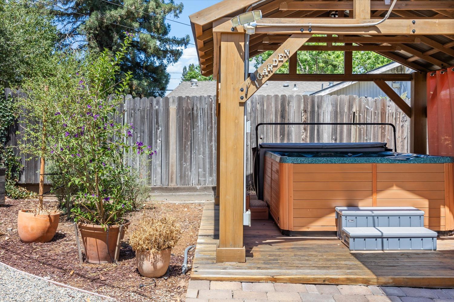 Detail Gallery Image 37 of 44 For 8175 Waikiki Dr, Fair Oaks,  CA 95628 - 4 Beds | 2 Baths