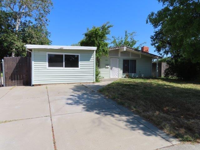 Detail Gallery Image 1 of 13 For 7941 Andora Way, Sacramento,  CA 95824 - 4 Beds | 1 Baths