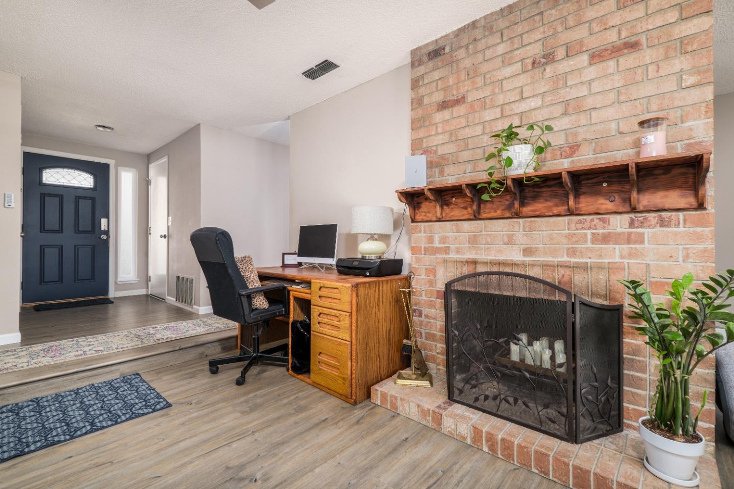 Detail Gallery Image 16 of 35 For 3121 Huntsman Dr, Sacramento,  CA 95826 - 3 Beds | 2 Baths